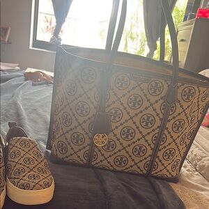 Tory Burch dark Blue and Tan Women's Tote Bag